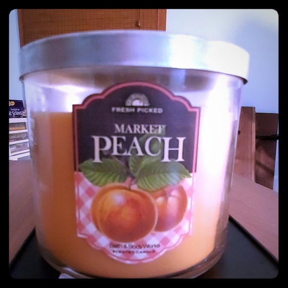 bath and body works Other - Peach Bath & body works candle bath and body works Other - Peach Bath & body works candle